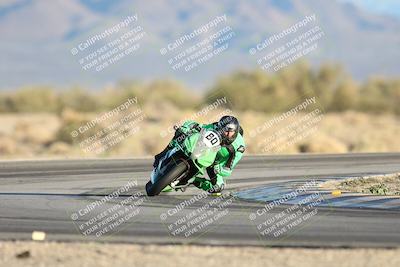 media/Dec-07-2025-CVMA (Sun) [[3e7d2de5dc]]/Race 18-Formula Twins-Formula 40 UL/